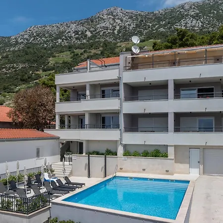 Cozy In Dingac With House Sea View 公寓 *