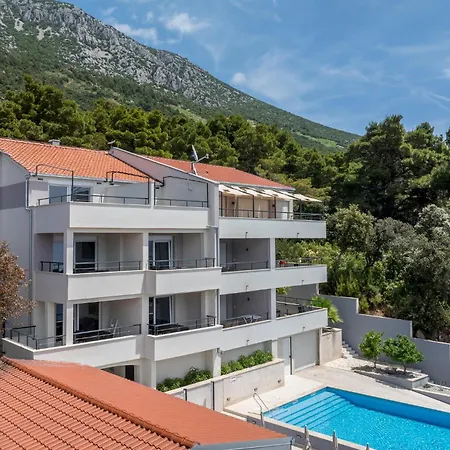 公寓 Cozy In Dingac With House Sea View