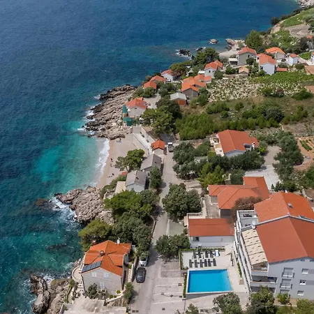 Cozy In Dingac With House Sea View Gornji Dingač