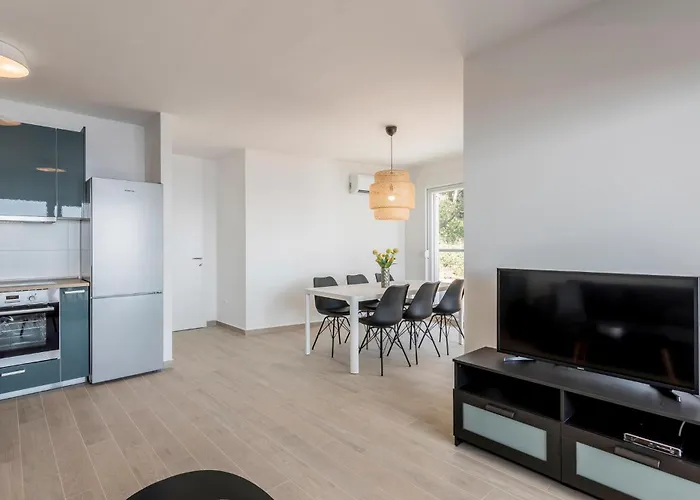 Cozy In Dingac With House Sea View *